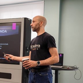 Content Post: Co Founder,  speaking at the Croydon AI Summit, Supporting  the awesome CreativeDigitalLab and StartupCroydon (UpHub)